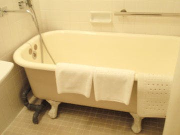 อ่างอาบน้ำขาแมว