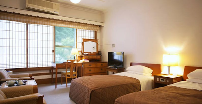 部屋タイプおまかせ ツイン 早割プラン30日前 Earlybird 30 金谷ホテル伝統のフランス料理とオムレツが人気のご朝食プラン 日光金谷ホテル 一休 Com