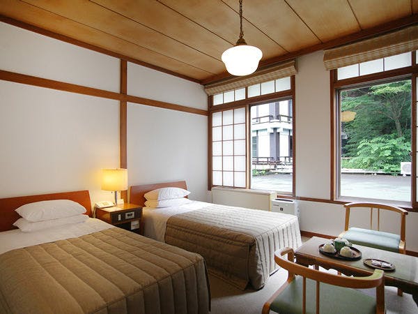 ã¹ã¿ã³ãã¼ããã¤ã³B_0