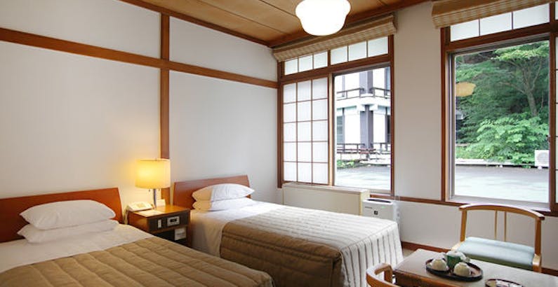 着物で世界遺産を散策 手ぶらで和体験 オムレツがおすすめ 伝統のご朝食付プラン 日光金谷ホテル 一休 Com