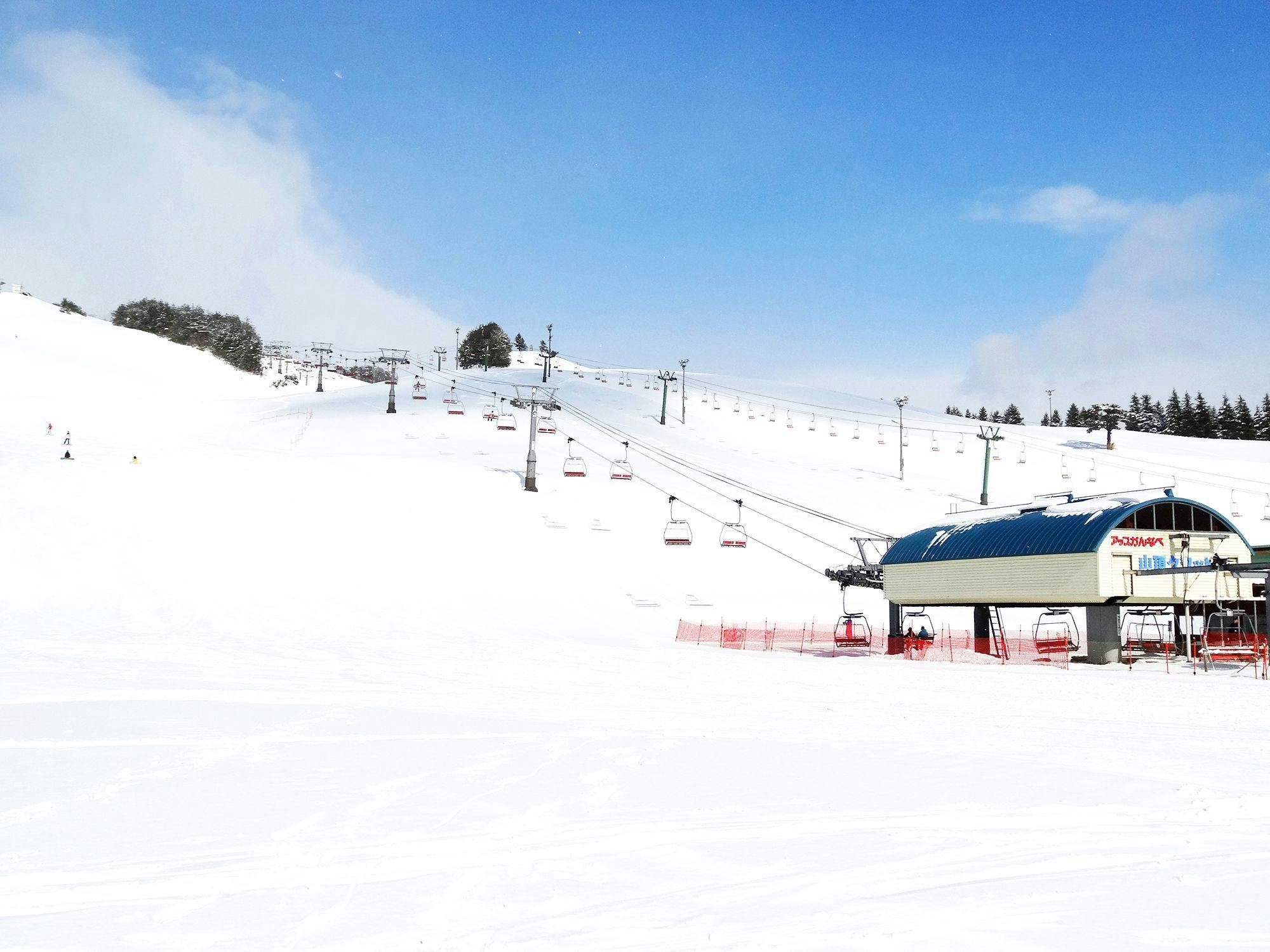 アップかんなべスキー場　当館より車3分