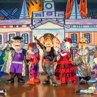 志摩スペイン村の楽しいキャラクターショー