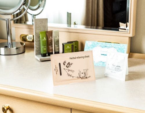 客室アメニティー（ALGOTHERM）