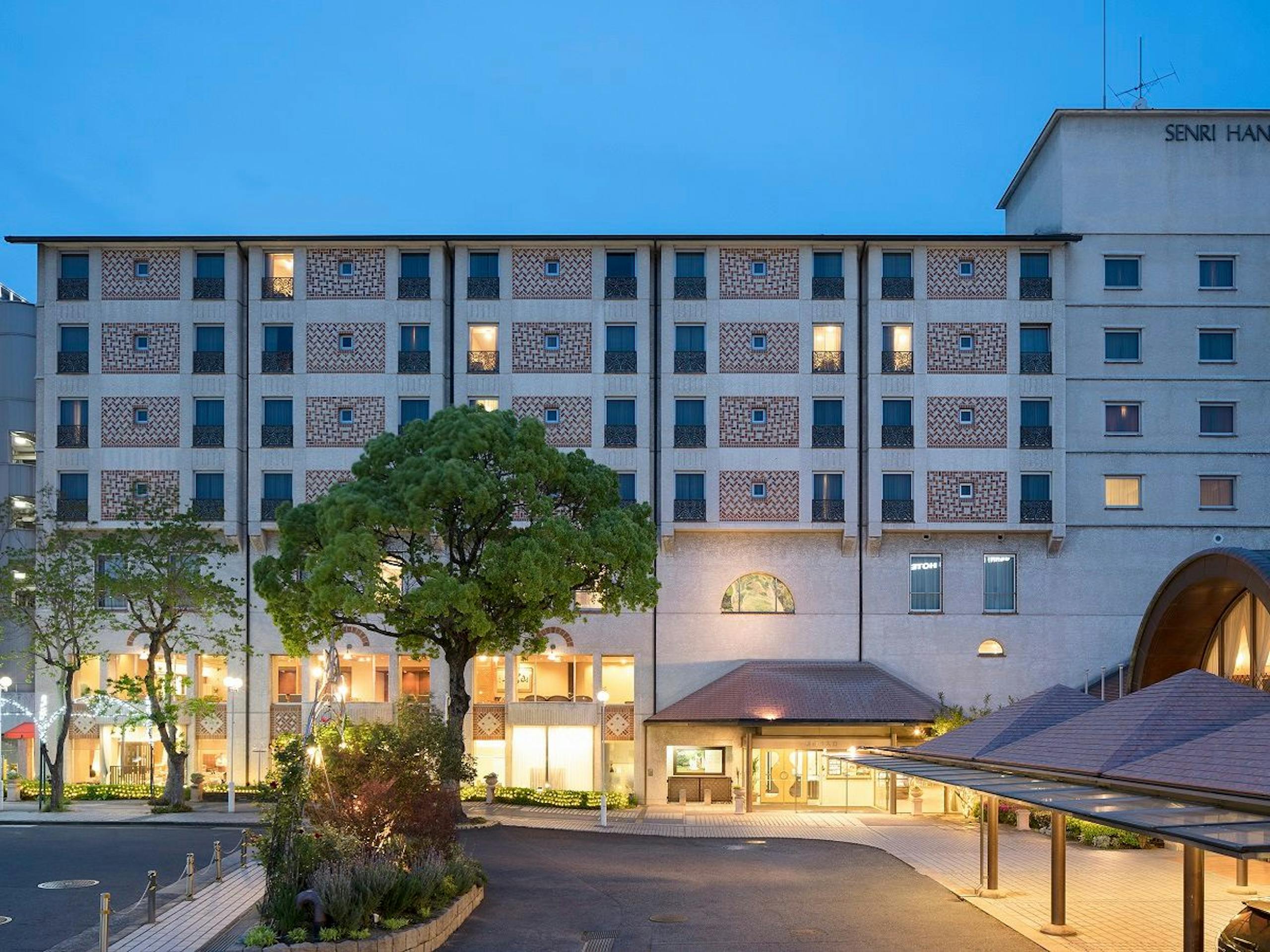 千里阪急ホテル