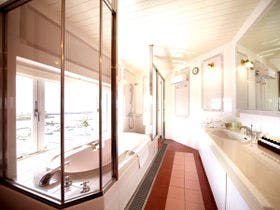 和歌山マリーナシティホテル