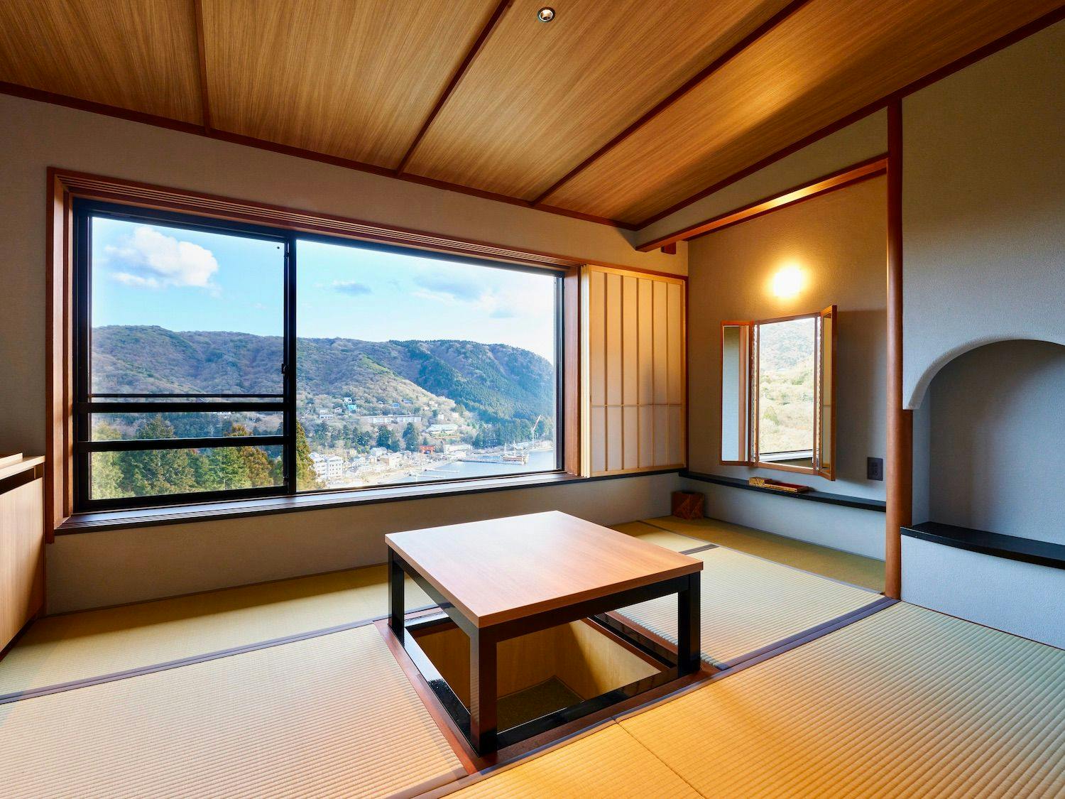 箱根芦ノ湖温泉　和心亭　豊月