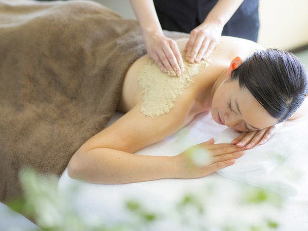 สปาที่ใช้ผลิตภัณฑ์น้ำมันข้าวสูตรเฉพาะของโรงแรม