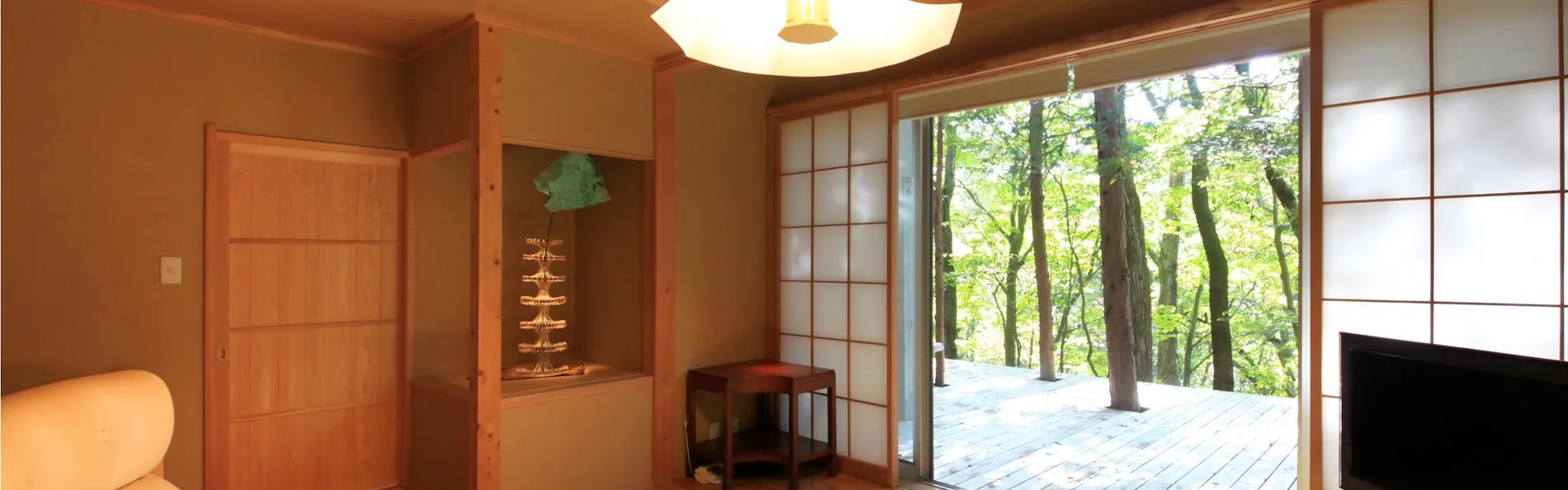 温泉山荘だいこんの花