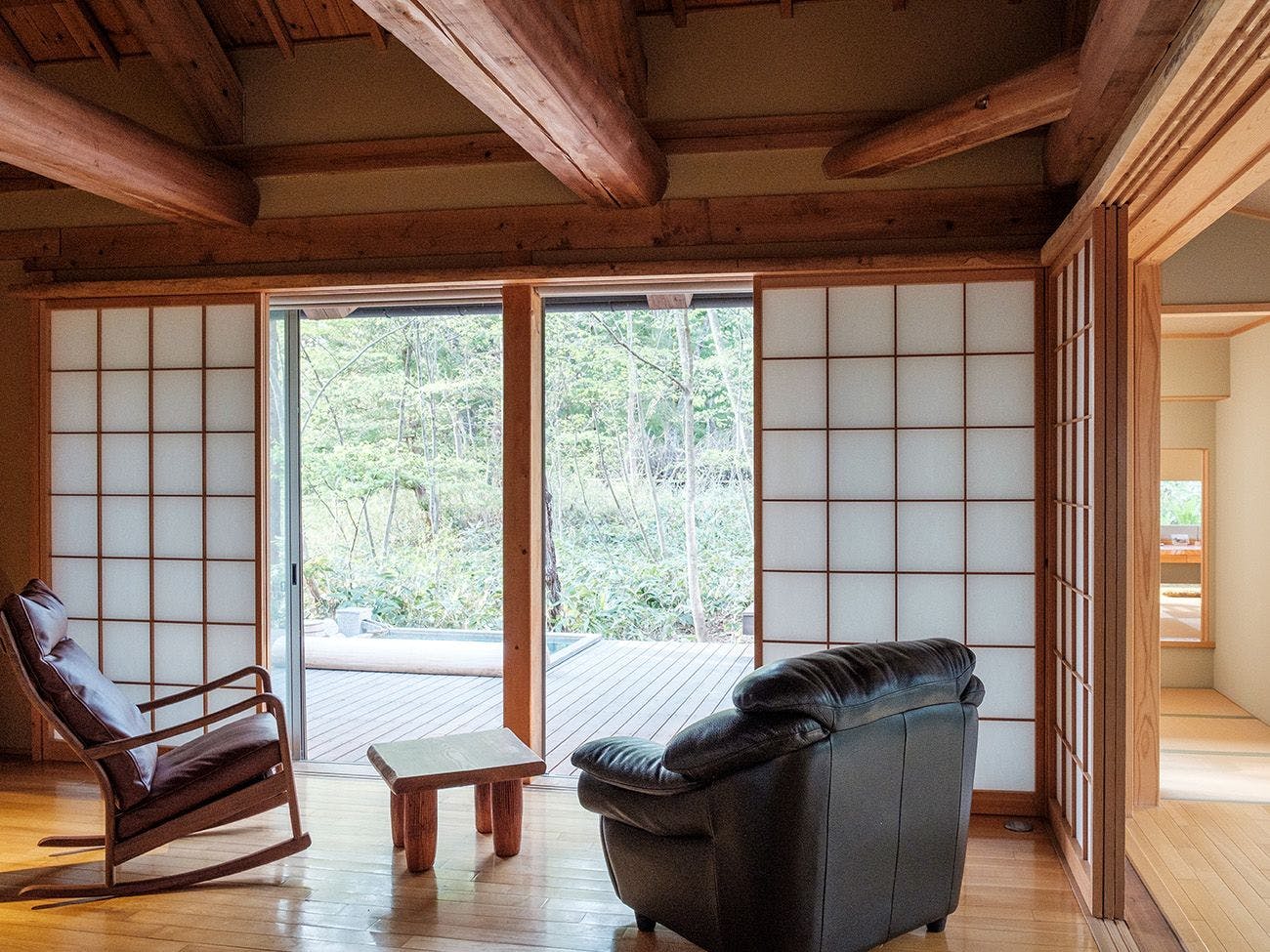 温泉山荘だいこんの花