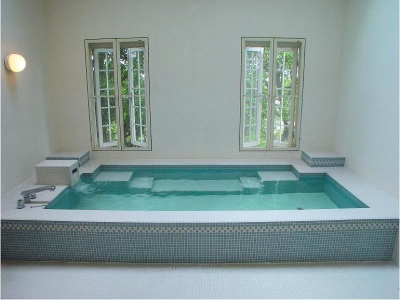 ソープ類も備えた爽やかなパブリックスパ