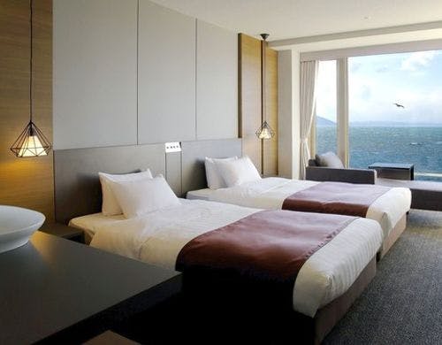 【湖＆夕日側】スーペリアツイン・シャワー