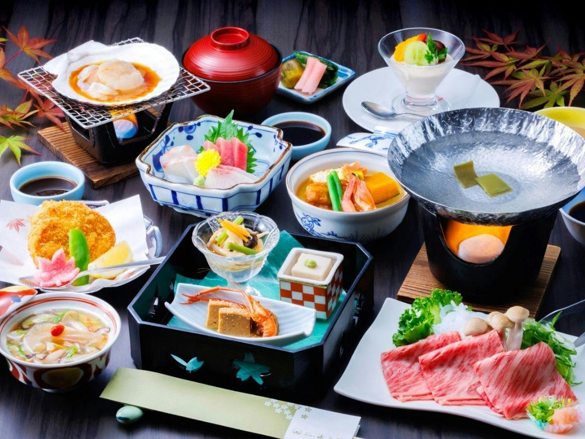 【山海の贅・秋】黒毛和牛しゃぶしゃぶ、帆立貝網焼き、ふかひれ茶碗蒸しなどの贅沢会席