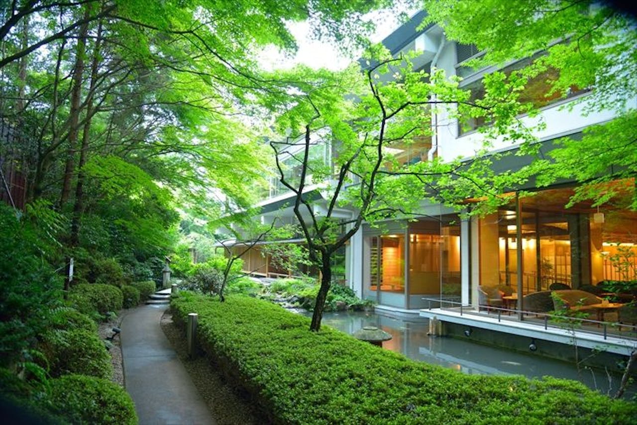 四季を映す美しい日本庭園