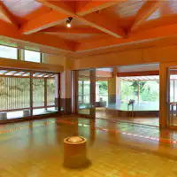 Pemandian dalam ruangan Suishinkyo