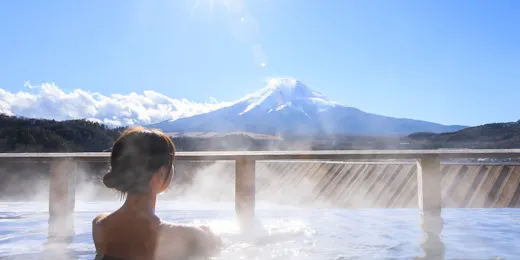 庭園と感動の宿 富士山温泉 ホテル鐘山苑