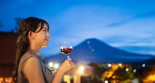 【さあ、唯一無二のワイン旅へ】山梨ワインラウンジで特別な旅のひとときを楽しむ宿泊プラン