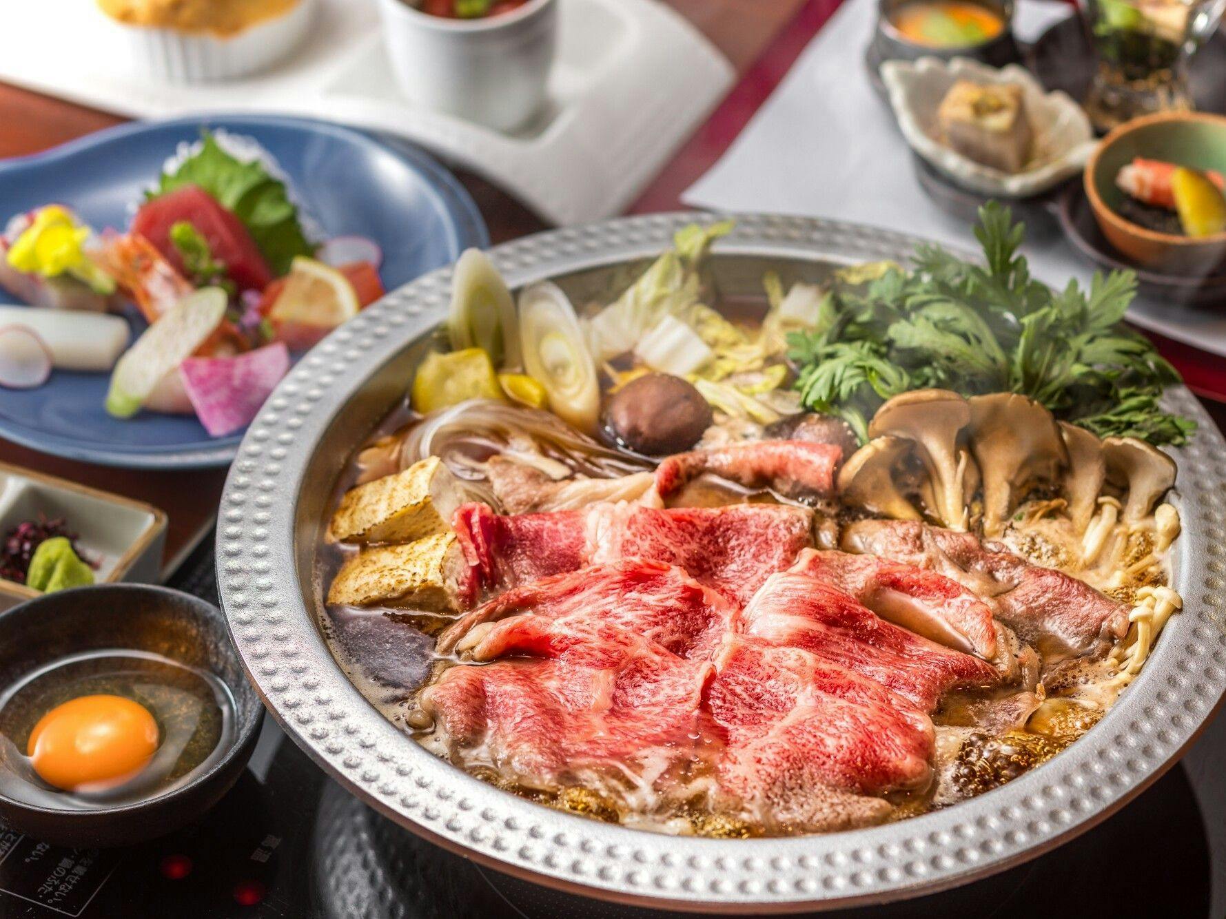 「甲州牛すき焼き鍋×濃厚もみじたまご」を贅沢に味わう季節の特選和会席・ダイニング夢寿美でご夕食プラン
