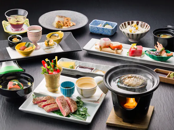 【甲州牛サーロインステーキ&蝦夷鮑の踊り焼き】山梨を味わう特選和会席!四季彩ダイニング美厨でご夕食