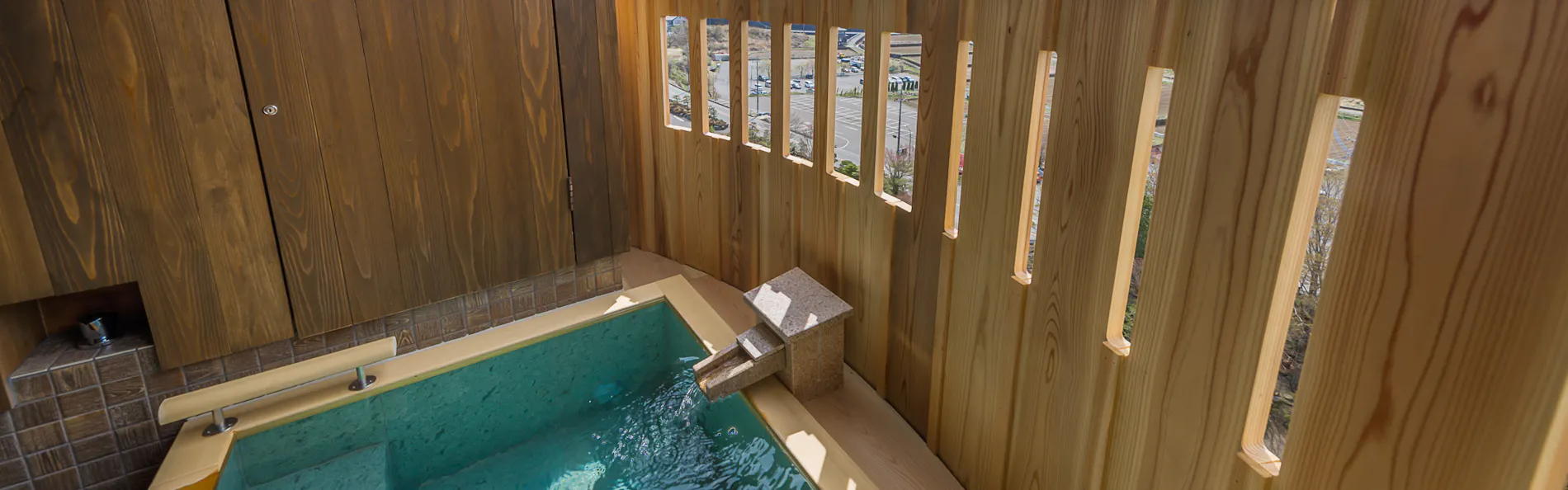 庭園と感動の宿 富士山温泉 ホテル鐘山苑