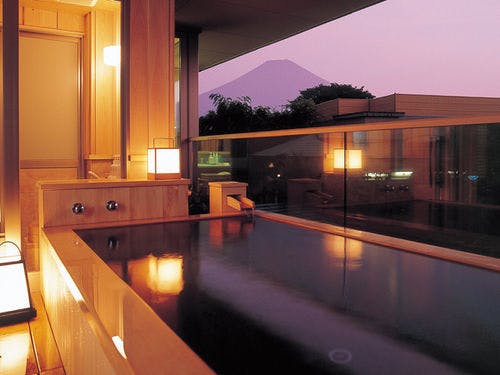 ゆらく山彦亭「湯話」露天風呂