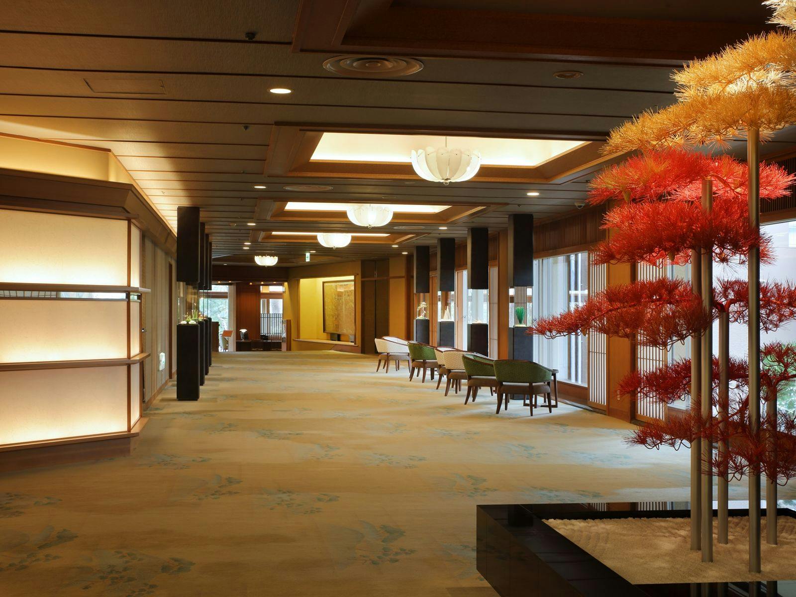 鴨川館