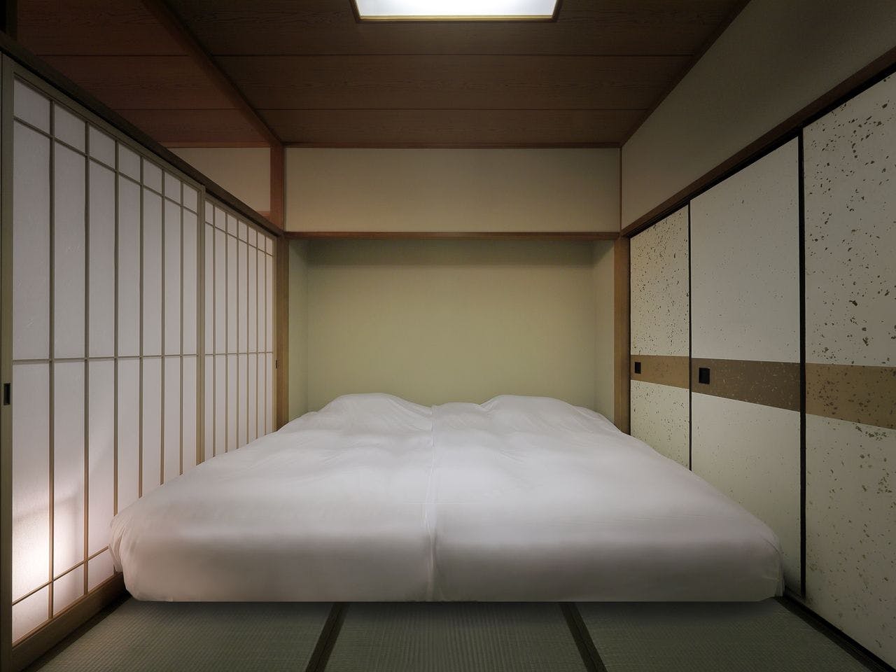 鴨川館