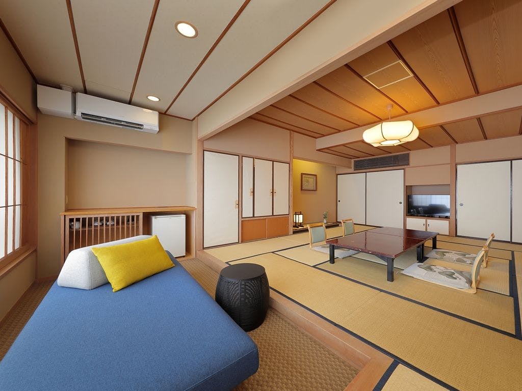 鴨川館