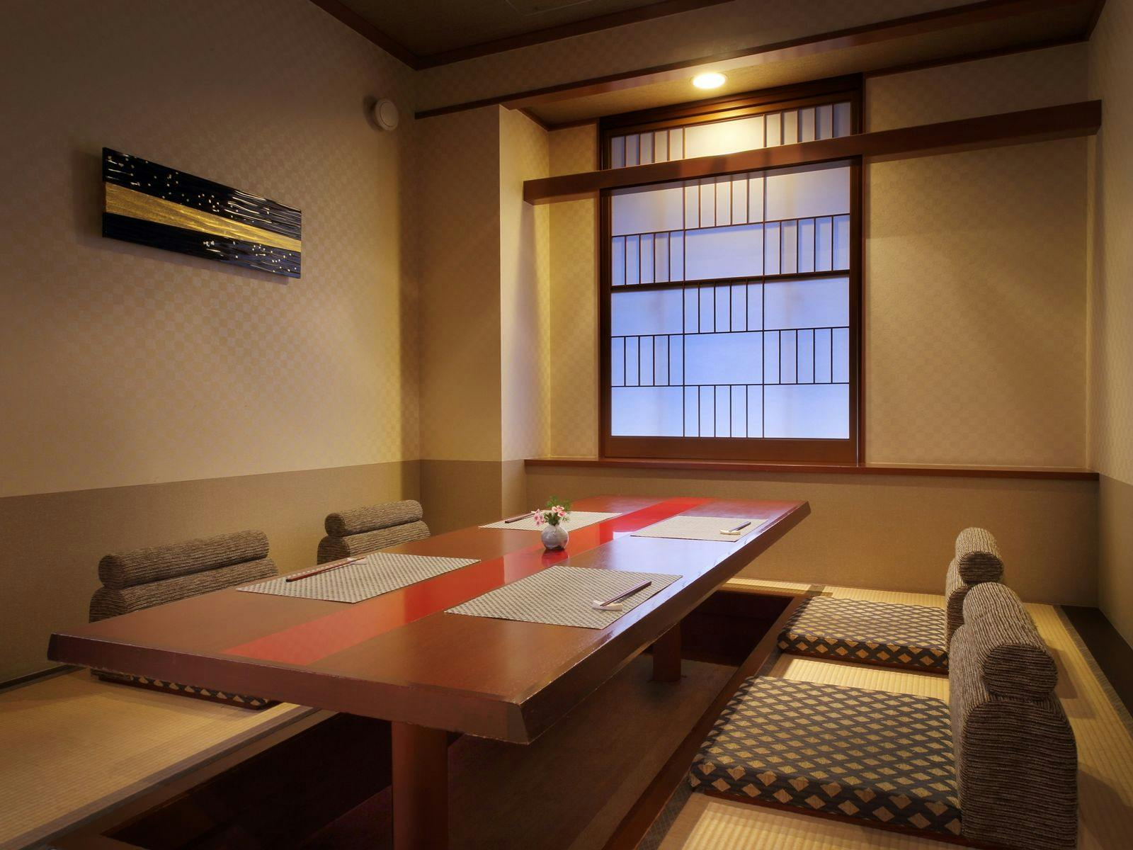 鴨川館