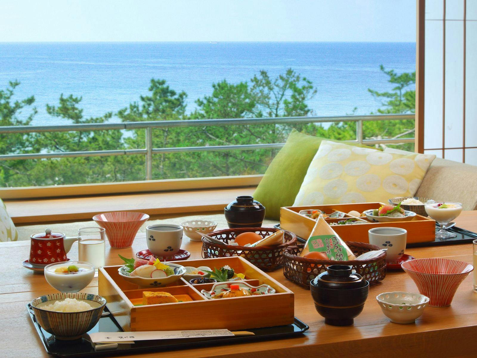 鴨川館