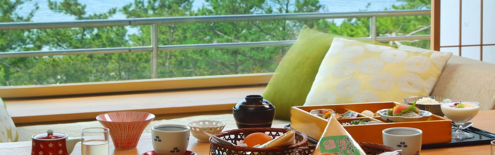 鴨川館
