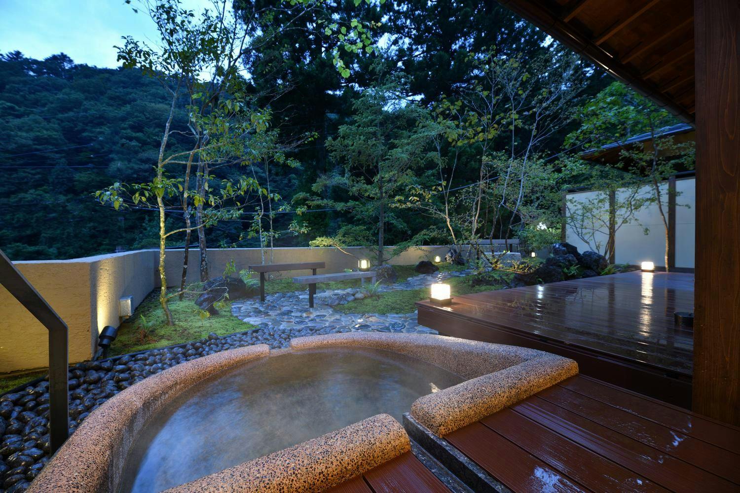 四万温泉　鹿覗きの湯　つるや