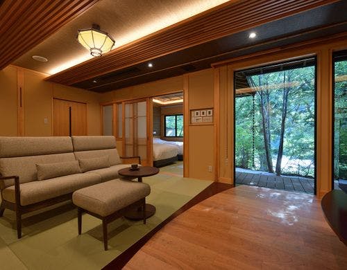 富　掘りごたつの和室