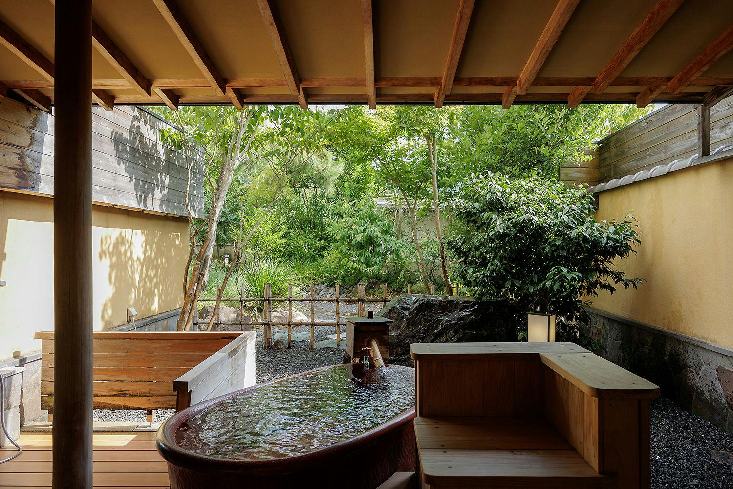 【露天風呂付客室】