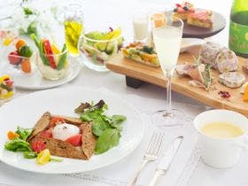 星野リゾート 軽井沢ホテルブレストンコート スタンダードプラン 星野温泉 トンボの湯 フリーパス付き 朝食付き プラン 軽井沢の季節が感じられる テラスヴィラ 一休 Com