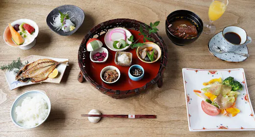 【最終チェックイン21時!】夕食なし・ご朝食付き、温泉とご旅行満喫プラン