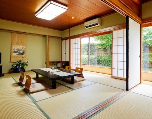 和室（10畳+4畳）