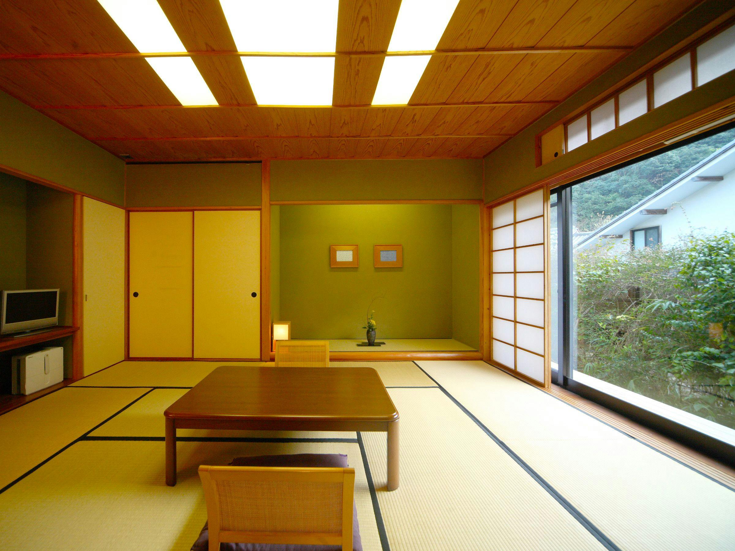 [Kamar Gaya Jepang dan Barat Lantai 1]