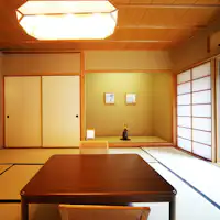 Kamar gaya Jepang dan Barat terpisah