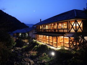 椎葉山荘