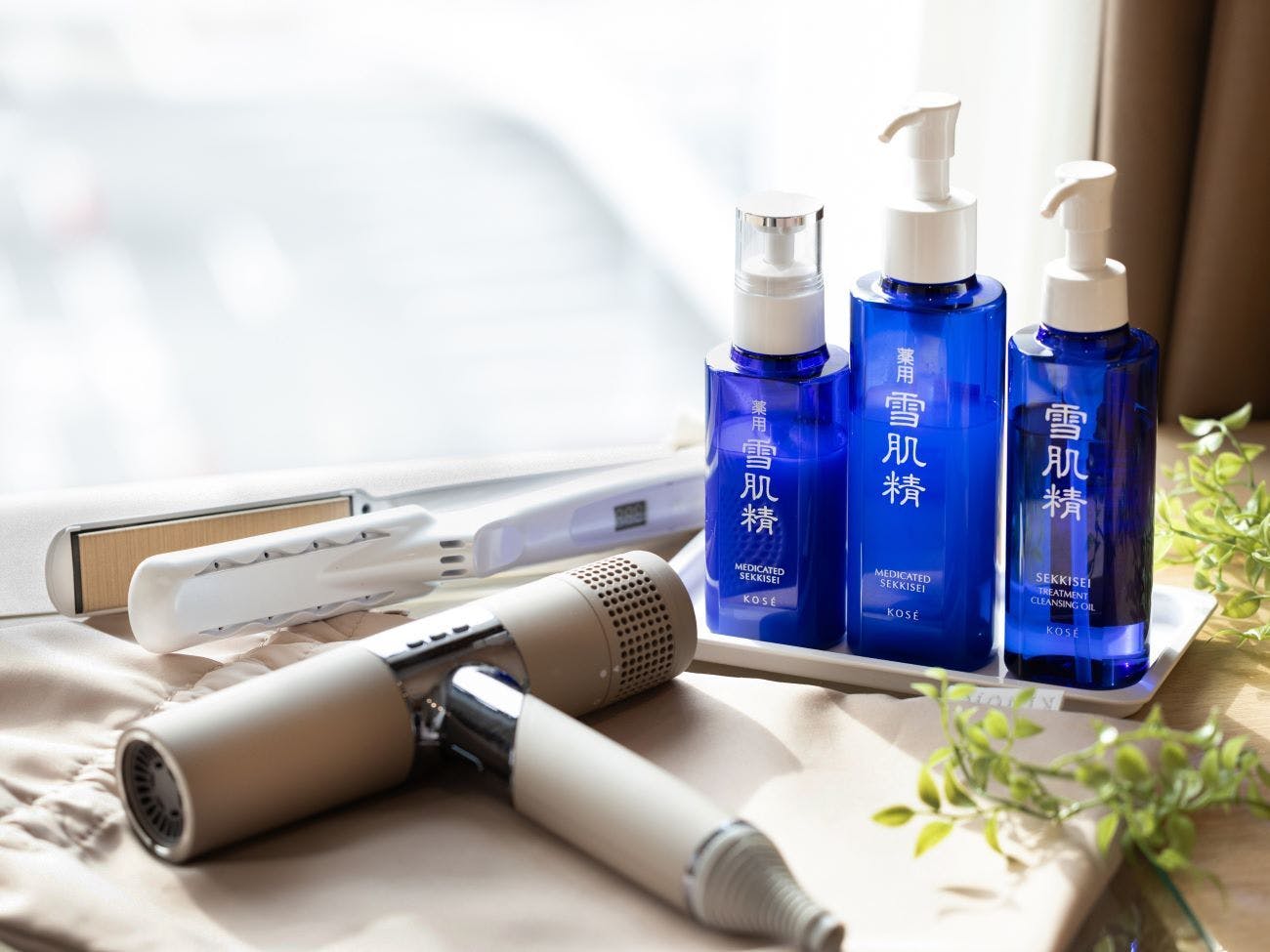 KINUJOのドライヤーなど快適グッズが充実。