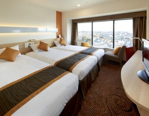 レディースルームのデスク