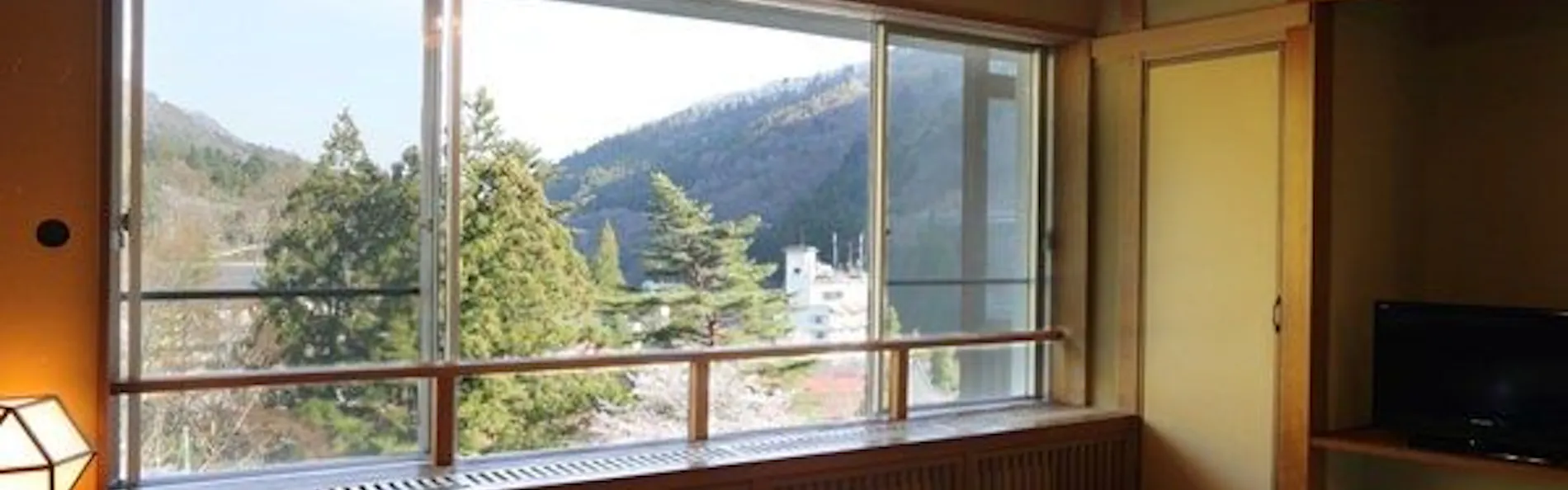 温泉三昧の宿 四万たむら