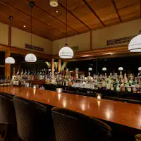 BAR '伊都' ภาพยามค่ำคืน