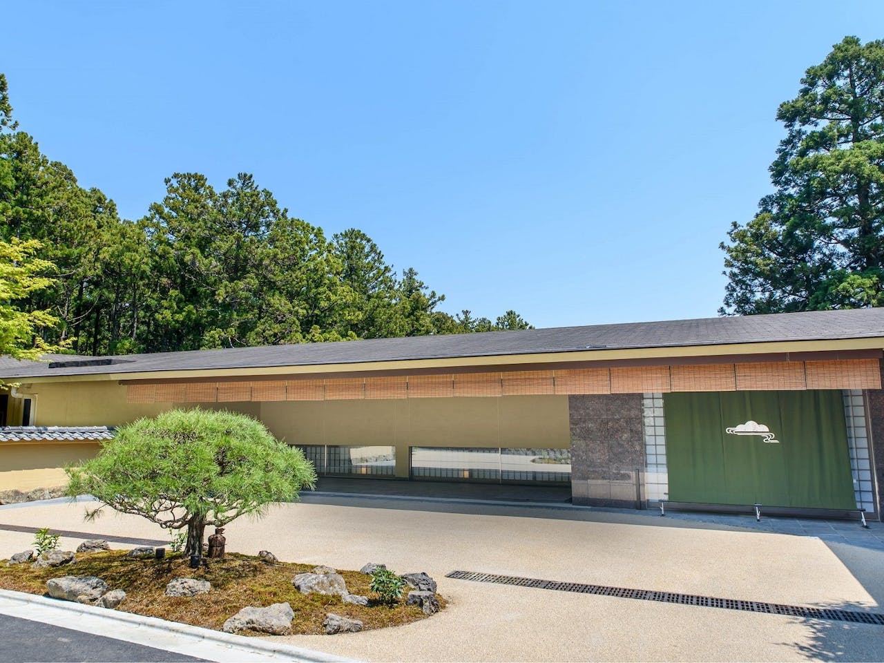 箱根 翠松園エントランス