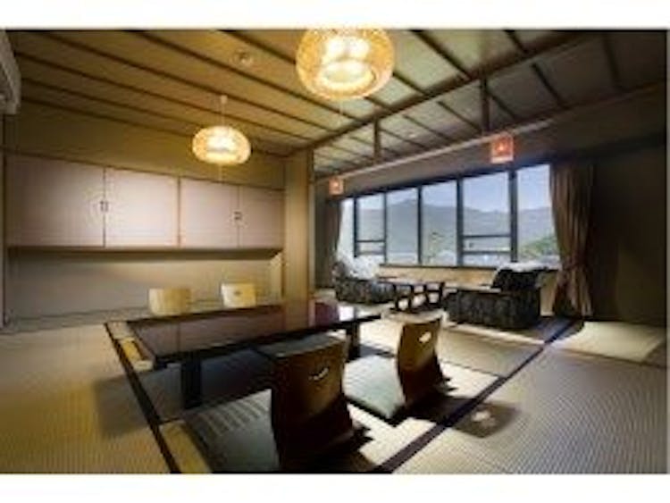 【禁煙】西館河口湖眺望和室  12畳のサムネイル画像