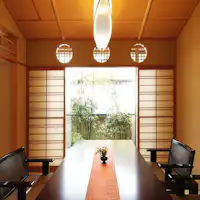 731号室「青磁」