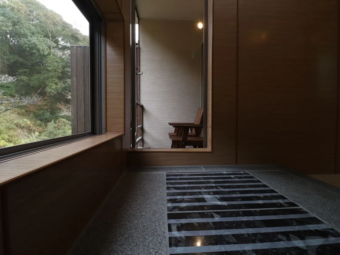 客室【風】