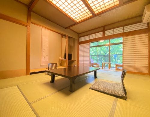 四季の間「菖蒲」