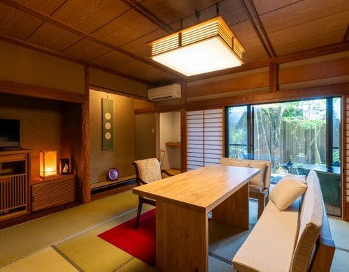寛ぎの間「橘（たちばな）」半露天風呂付き