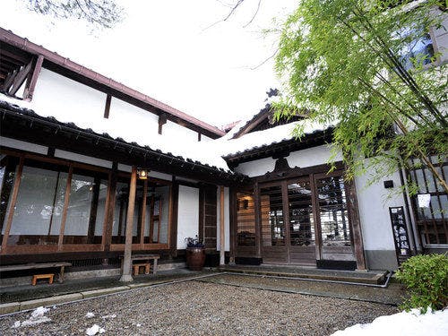 ภายนอก <ฤดูหนาว>